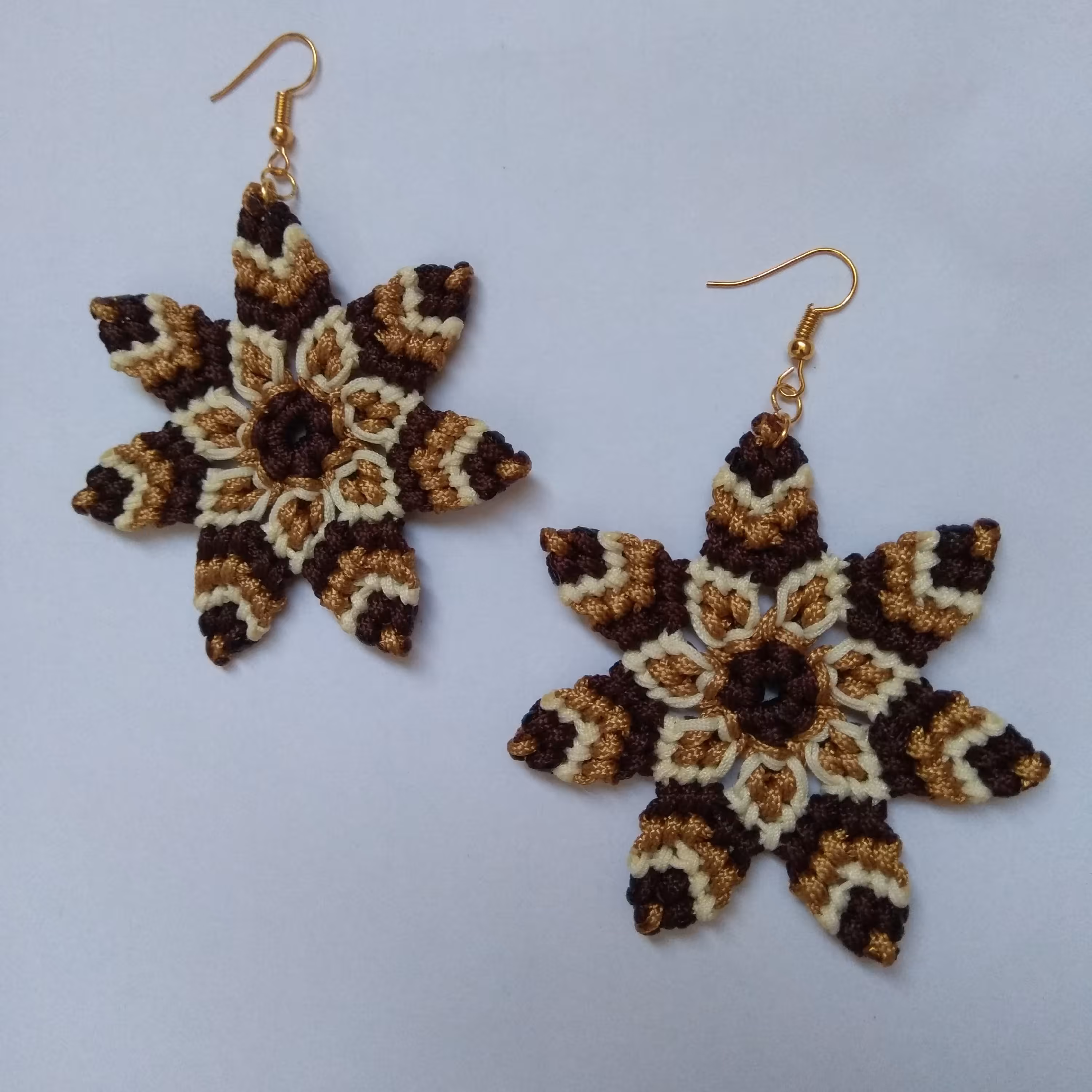 گوشواره ی ستاره ای قهوه ای