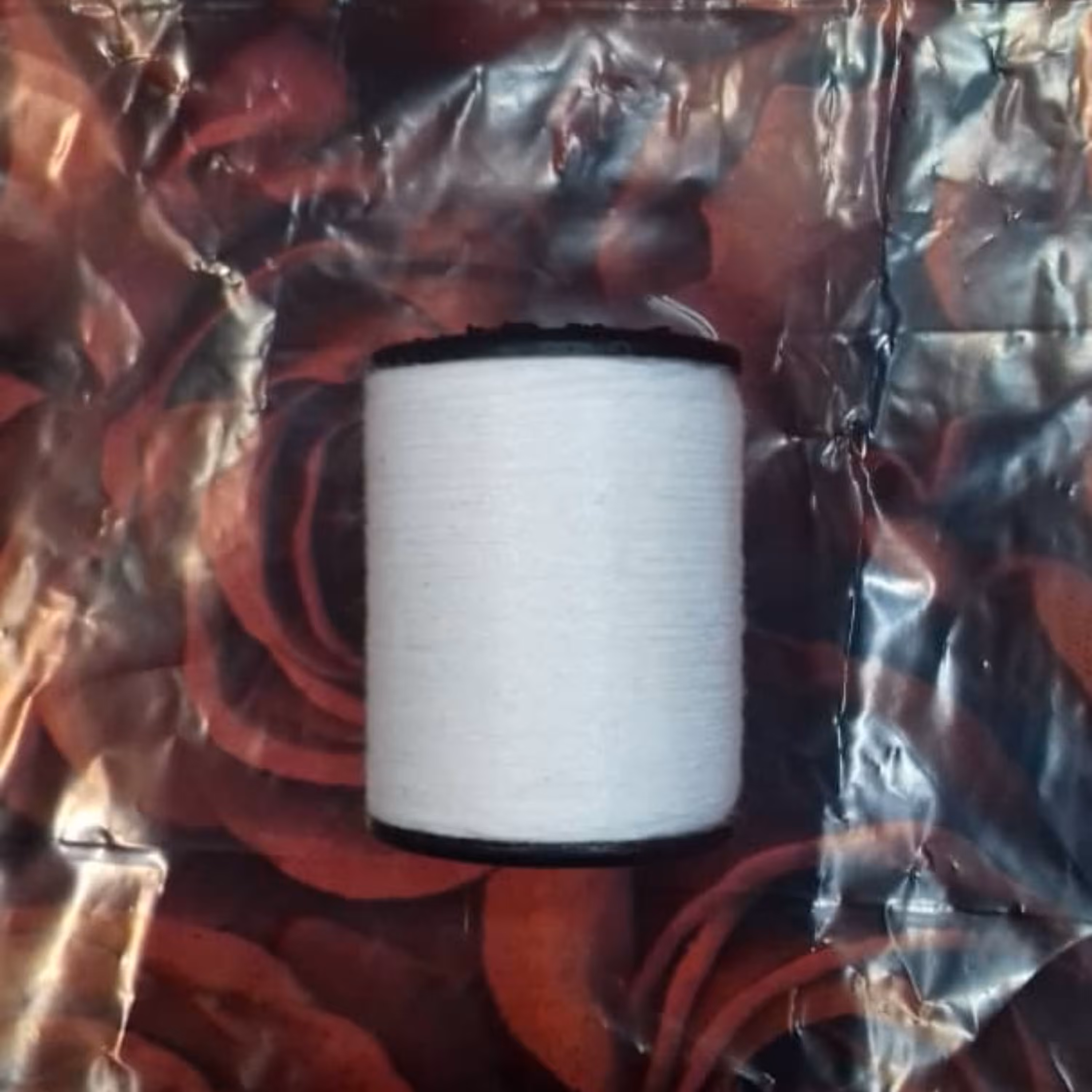 قرقره نخ دستی سفید