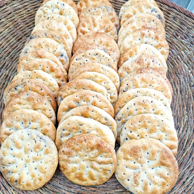 کلوچه خرمایی دزفول (یک کیلوگرم) بسیار خوشمزه