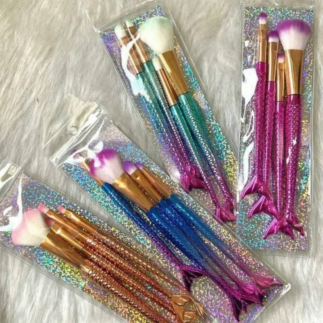 ست براش آرایشی 4 تکه طرح ماهی