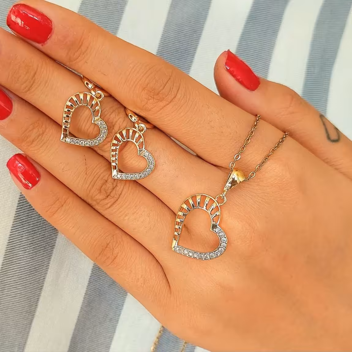 نیم ست طرح قلب طلاروس