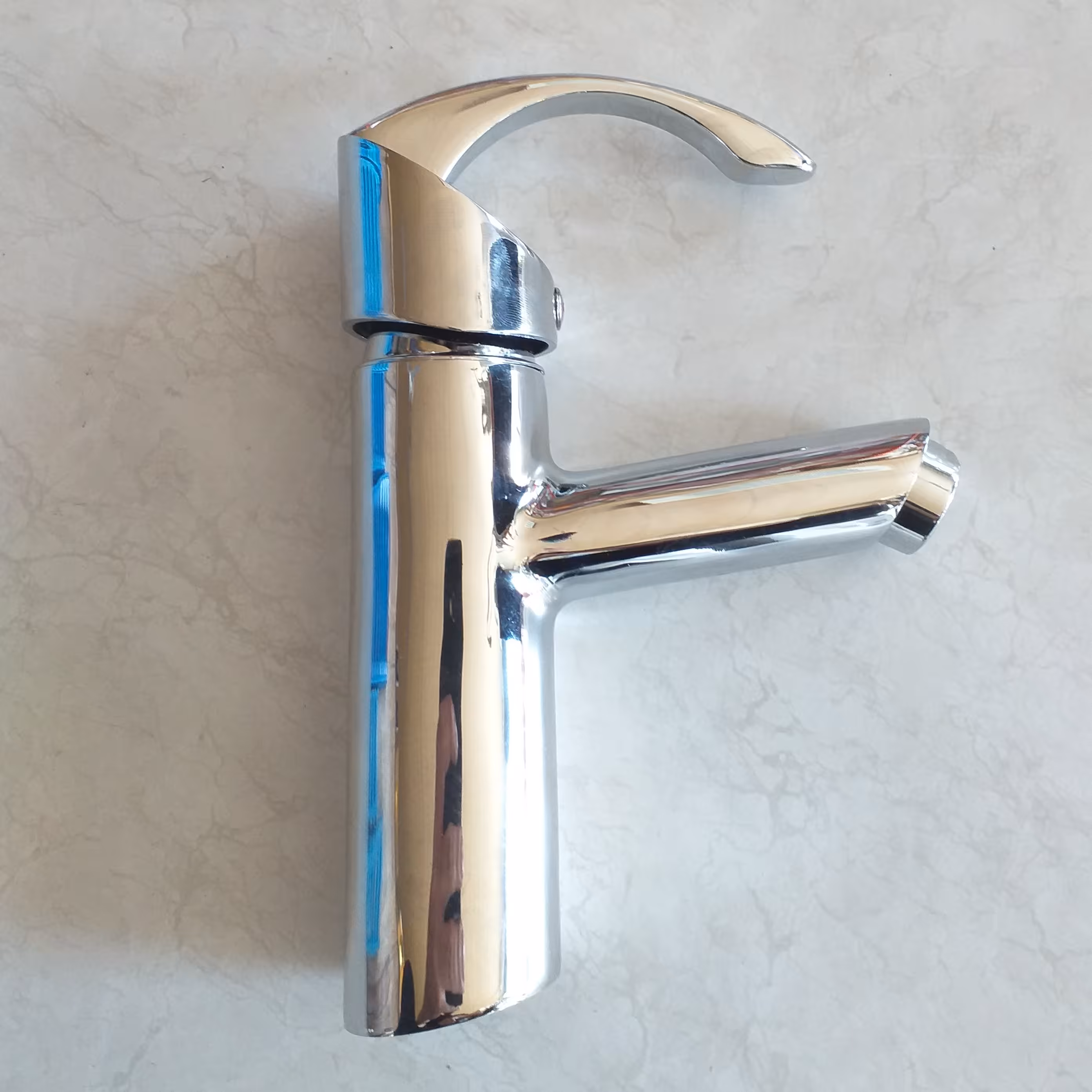 شیر روشویی فانتزی حتما کپشن رو بخونید