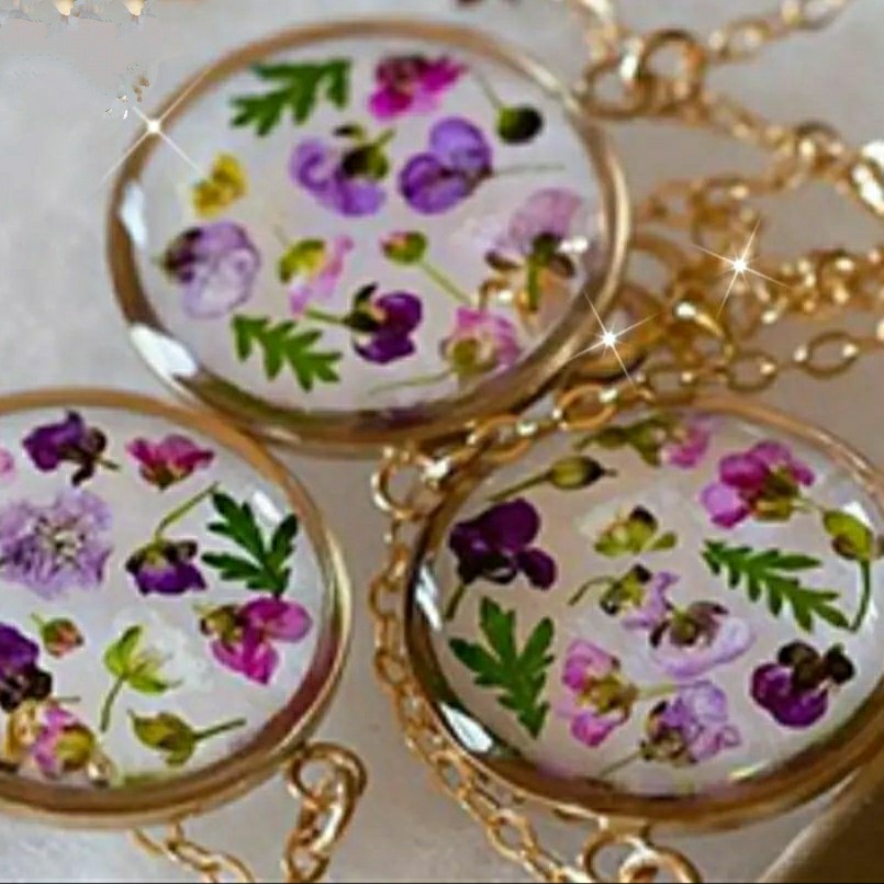 گردنبند دایره ای رزینی
