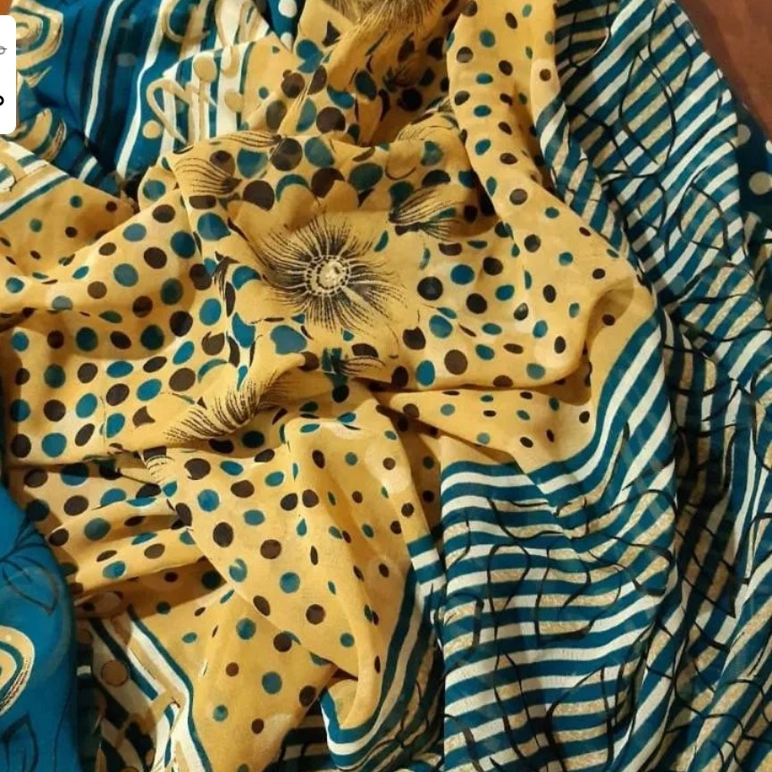 پارچه یا شال هندی 170سانت در105سانت یه سوراخ ریز کنار کار داره .اسکرانچی کش مو اشانتیون به سلیقه خودتان