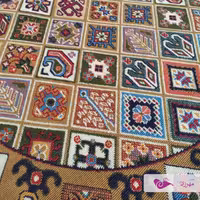 گلیم ماشینی یک و نیم در یک و نیم گرد طرح محراب بژ