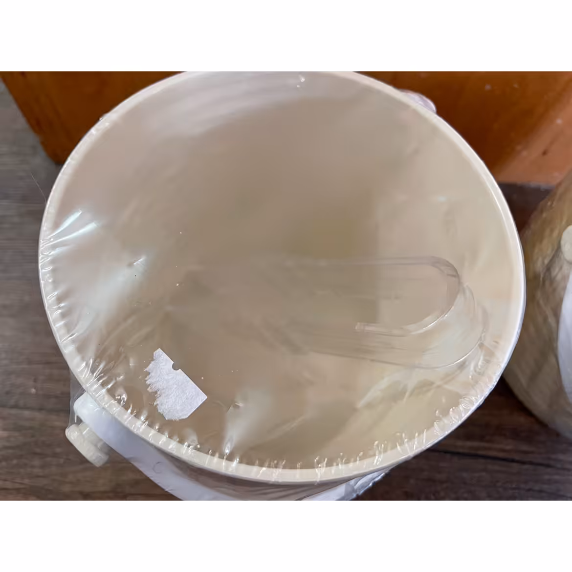 یخدان پلاستیکی