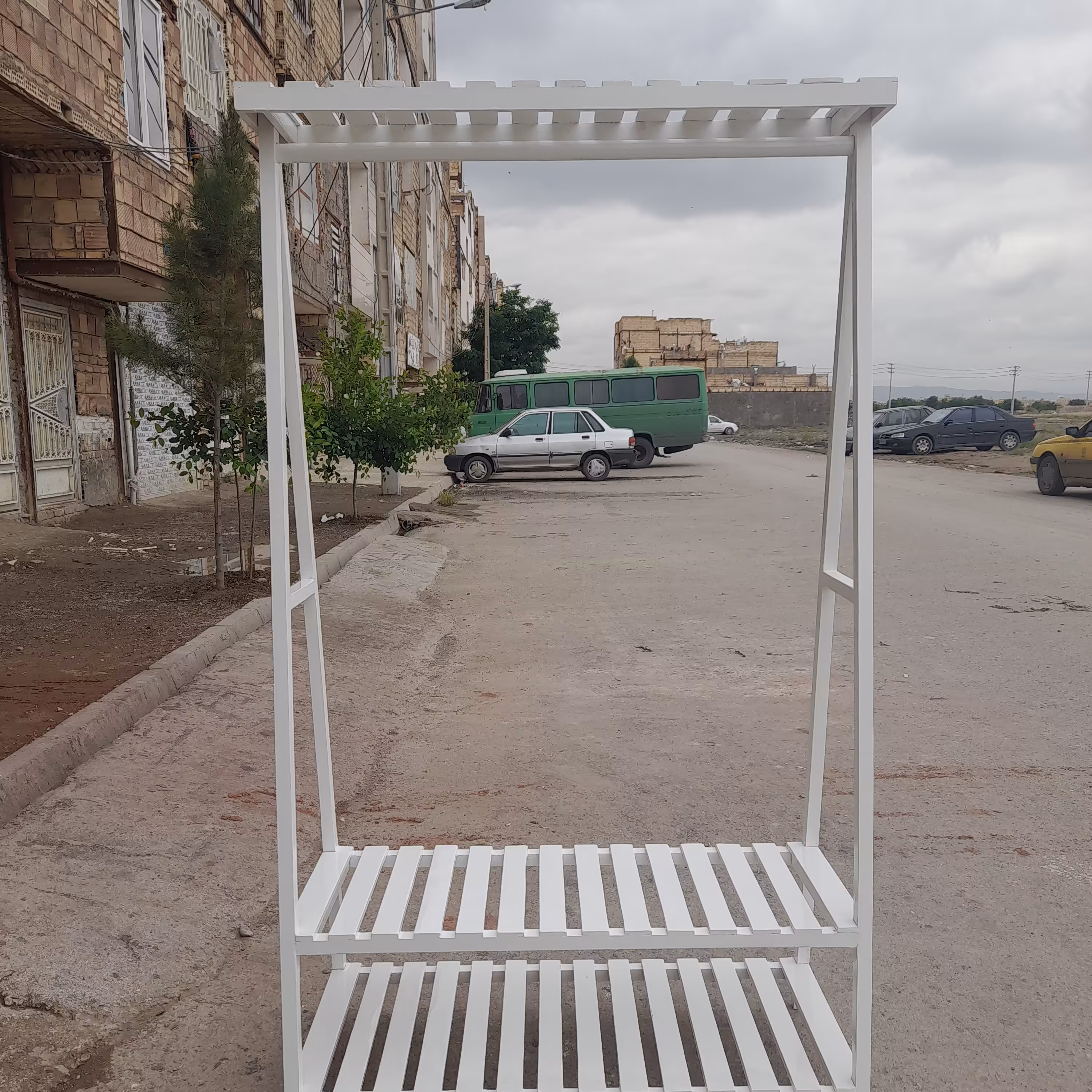 رگال لباس چوبی مدل تاجدار دو طبقه رنگ سفید 