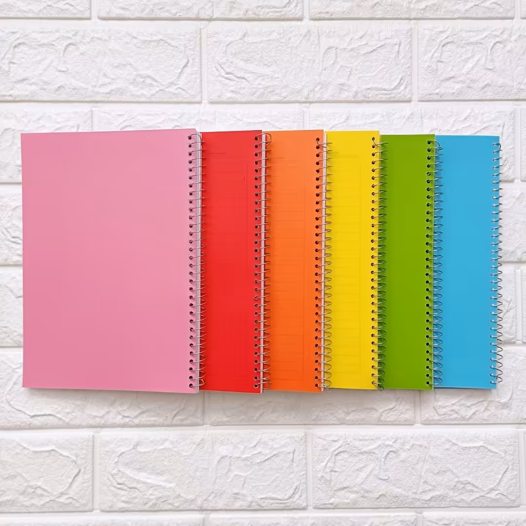 دفتر سیمی 100 برگ تک خط جلد طلقی دارای رنگبندی کاغذ گرم بالا با کیفیت