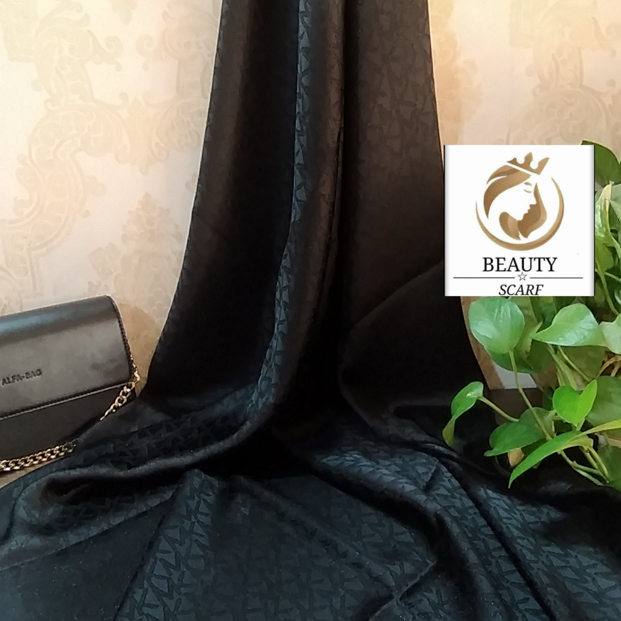 روسری وارداتی ابریشم ژاکارد لمه ای مشکی مجلسی