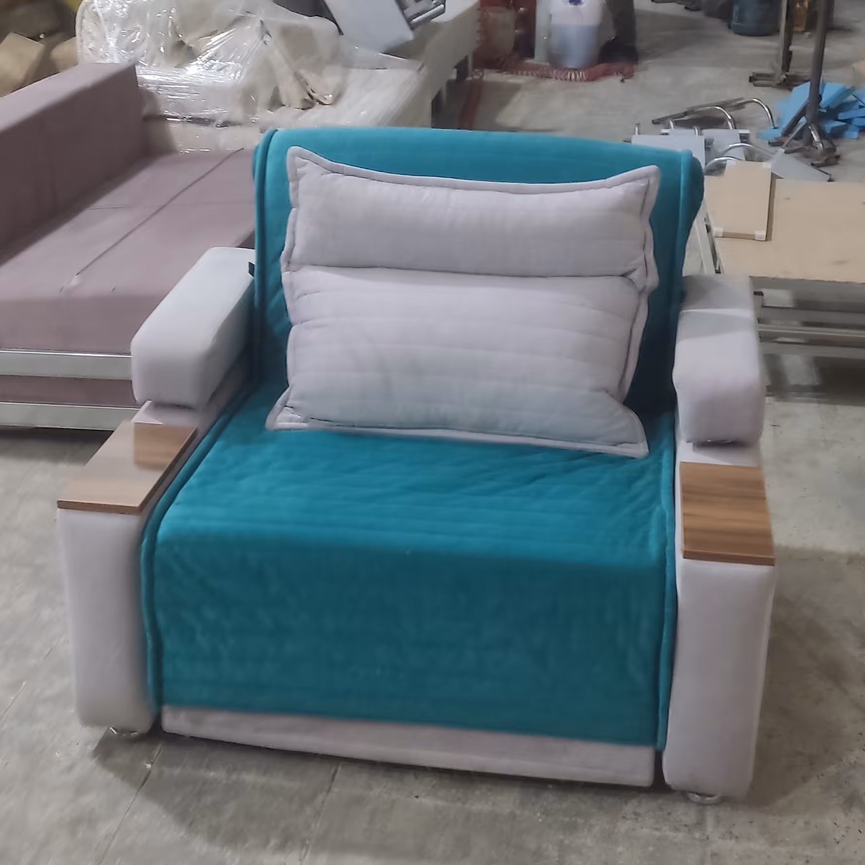 مبل تختخوابشو مدل ریلی تک نفره عرض 80 با دسته لارکس وشاسی تمام فلزی رنگ کوره ای ضمانت دوساله 