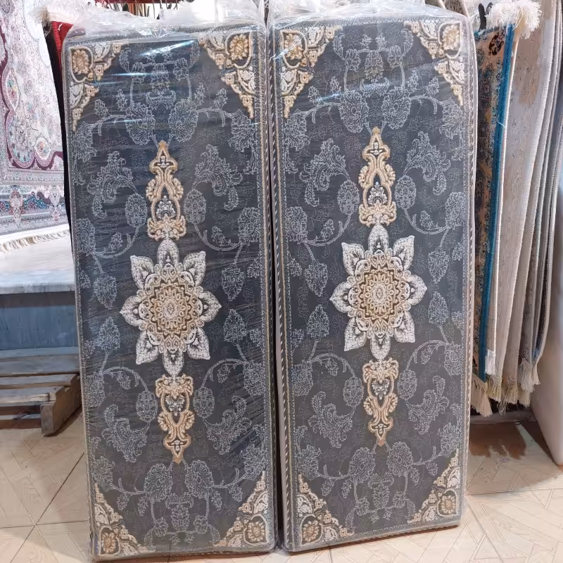 پشتی دیواری فرش سفارشی داخل فوم فشرده باپهنای 10 سانت تضمینی قیمت جفت گذاشته شده دقت کنید قیمت تکی نمیزاریم ما 