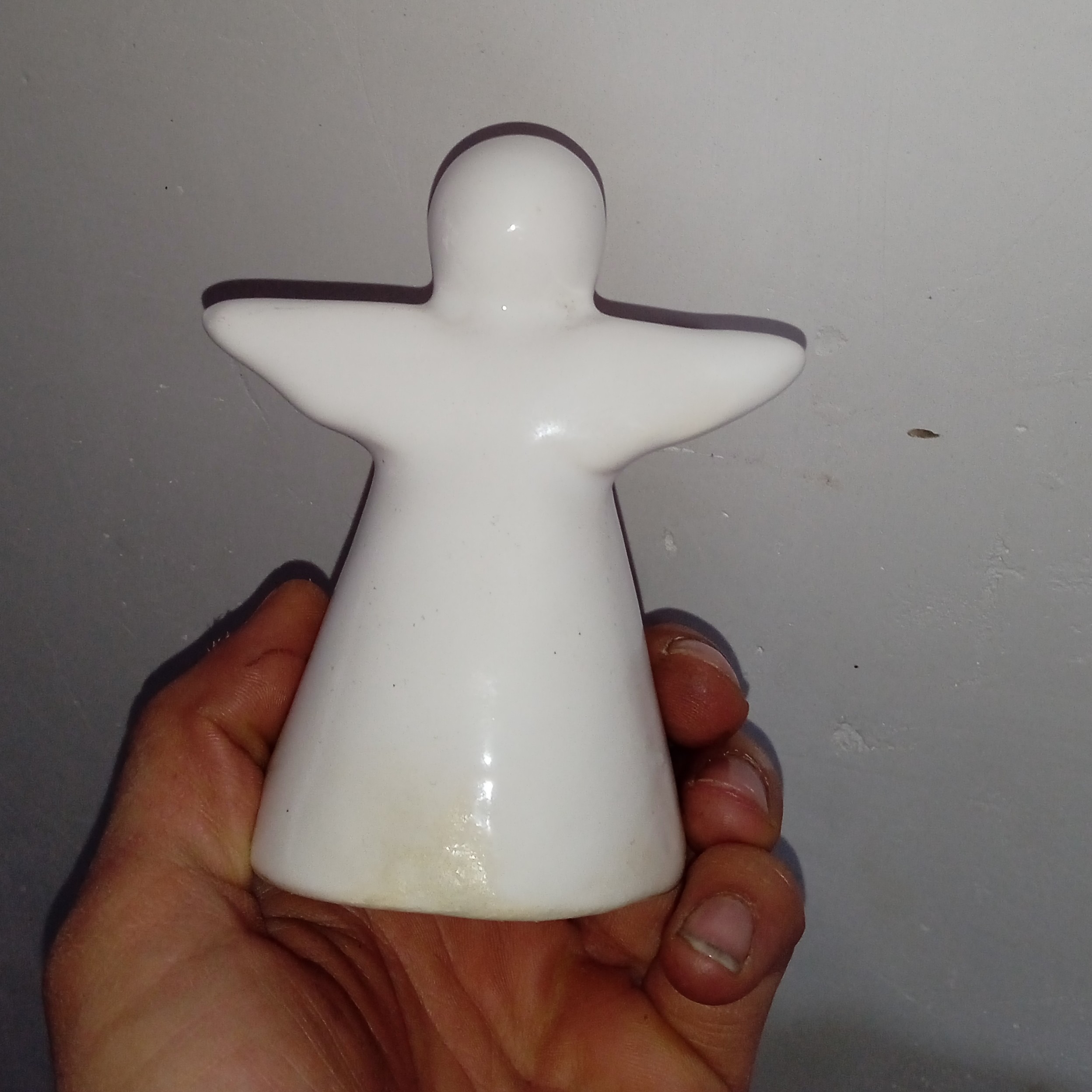 مجسمه فرشته ها  در سه سایز مختلف 13و10و8سانت باهم رنگ سفید