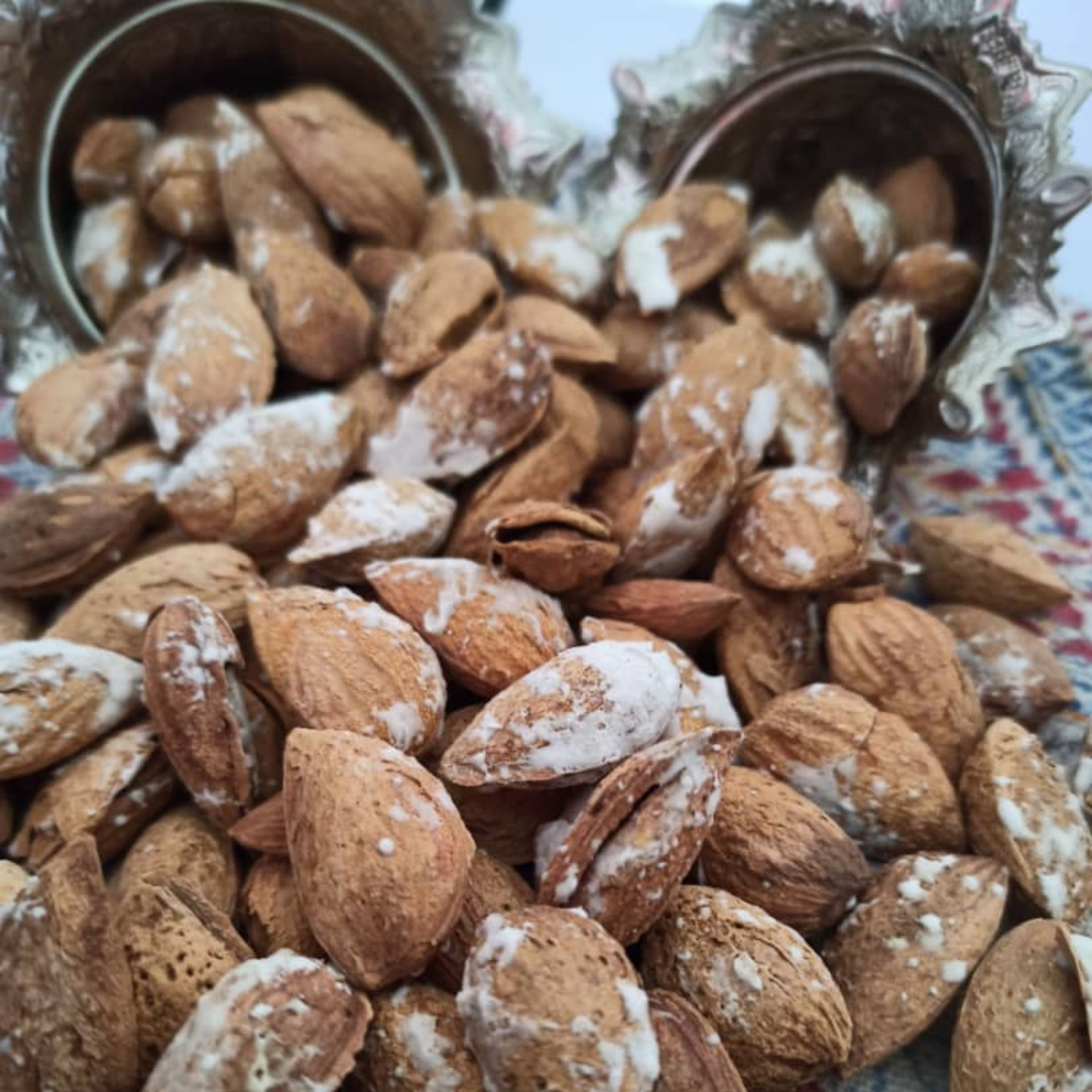 بادام پوست کاغذی 1کیلویی