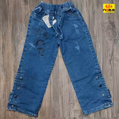 شلوار لی کاغذی کارگو نیم بگ دم پا دکمه طرح دار سایز75تا100 سنین7 تا 14