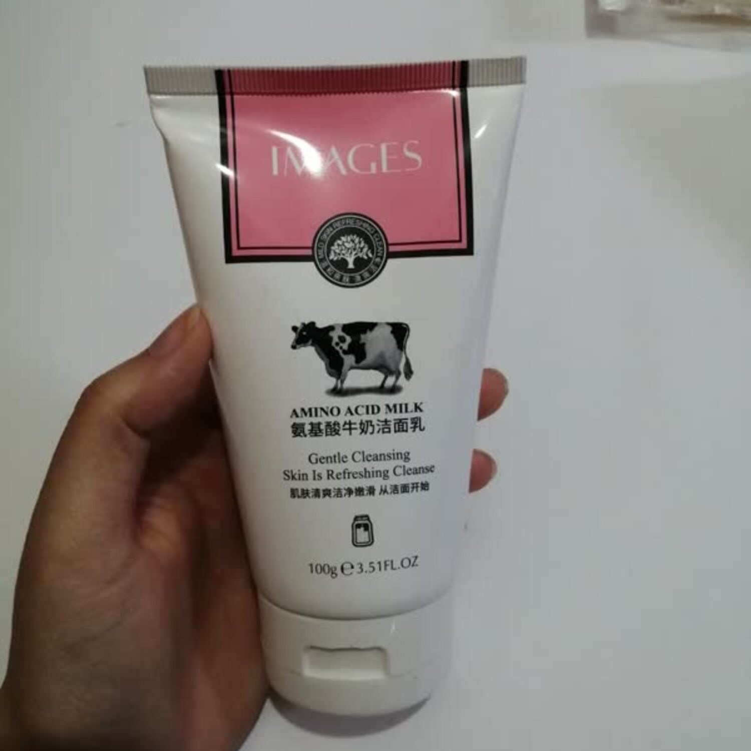 فوم شیر گاو ایمیجز نرم کننده و آبرسان پوست 100 گرم