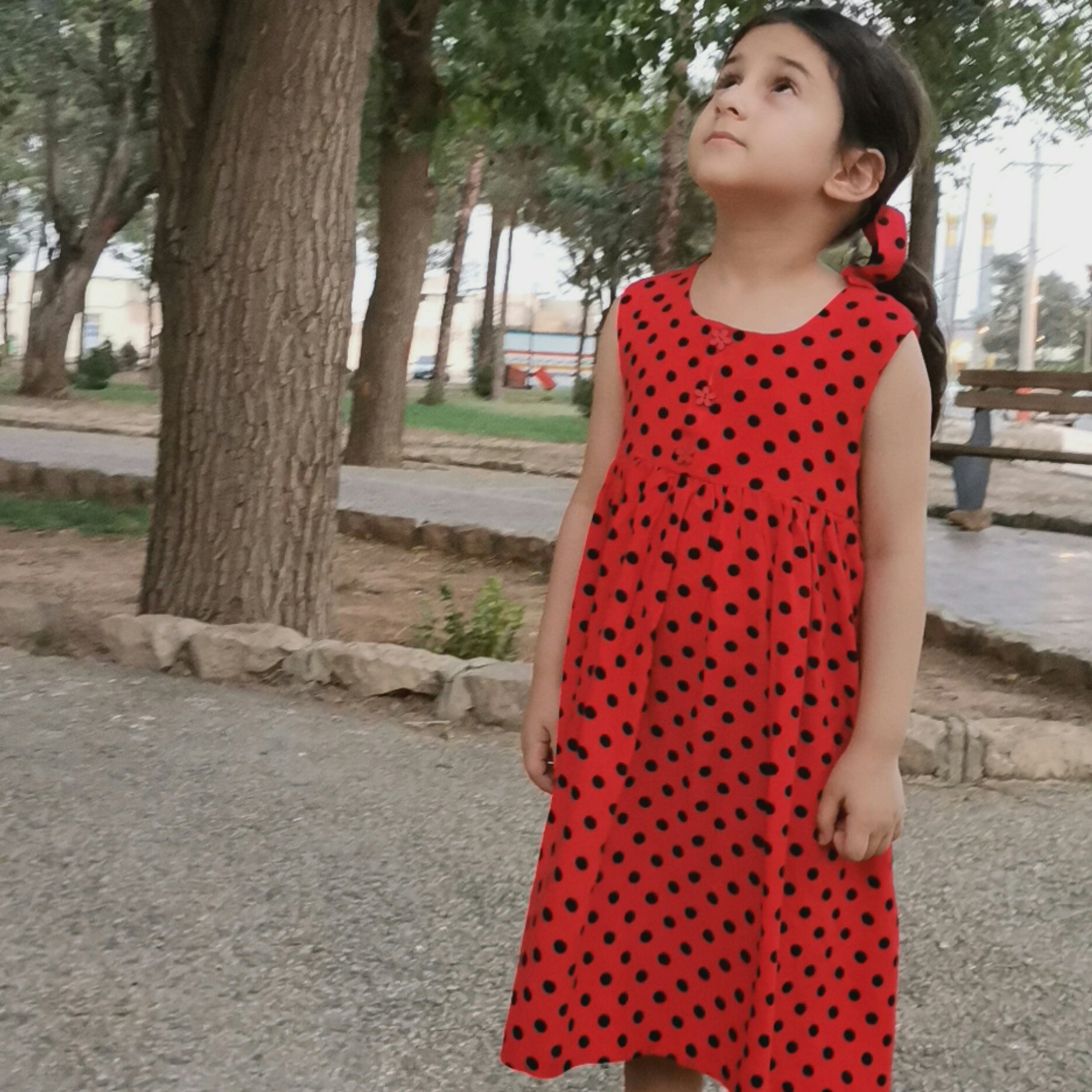 پیراهن کفشدوزکی.کفشدوزکی.دختر کفشدوزکی.لباس دخترانه کفشدوزکی
.تخفیف عید قربان
