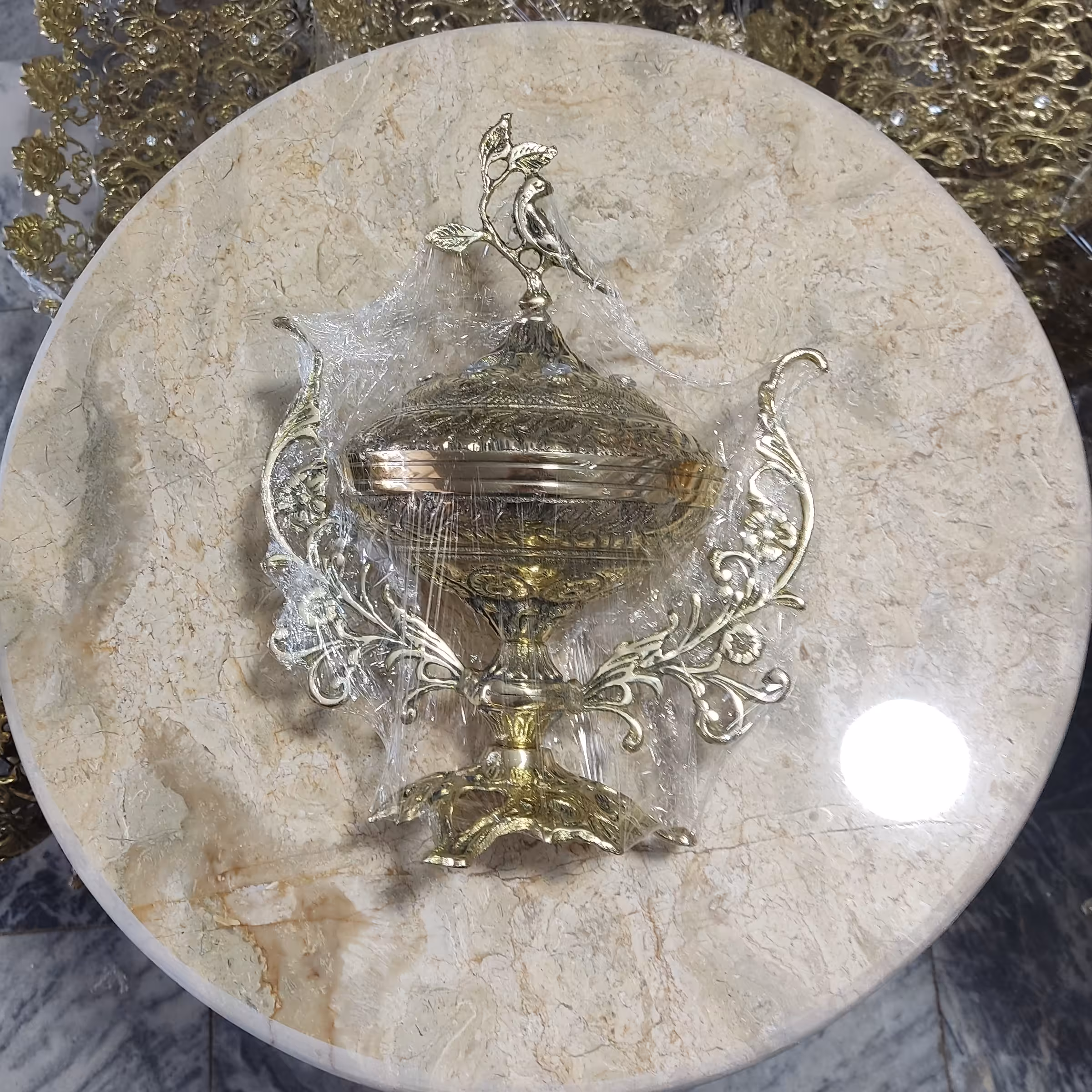 شکلات خوری دسته دار برنز (دسته طوقی)