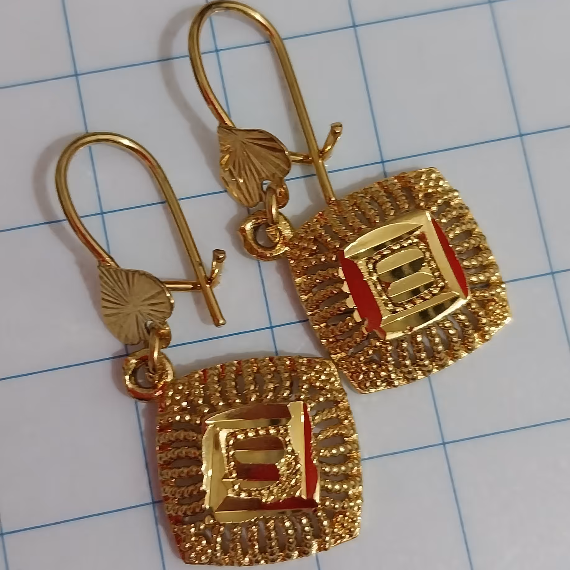 گوشواره استیل رنگ ثابت مشابه طلا