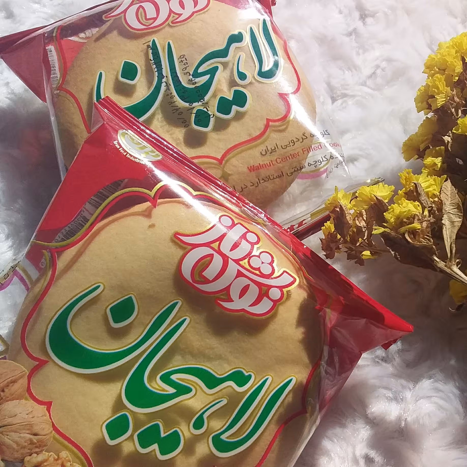 کلوچه نوش ناز لاهیجان در بسته های 100 عددی(50بسته دوتایی)