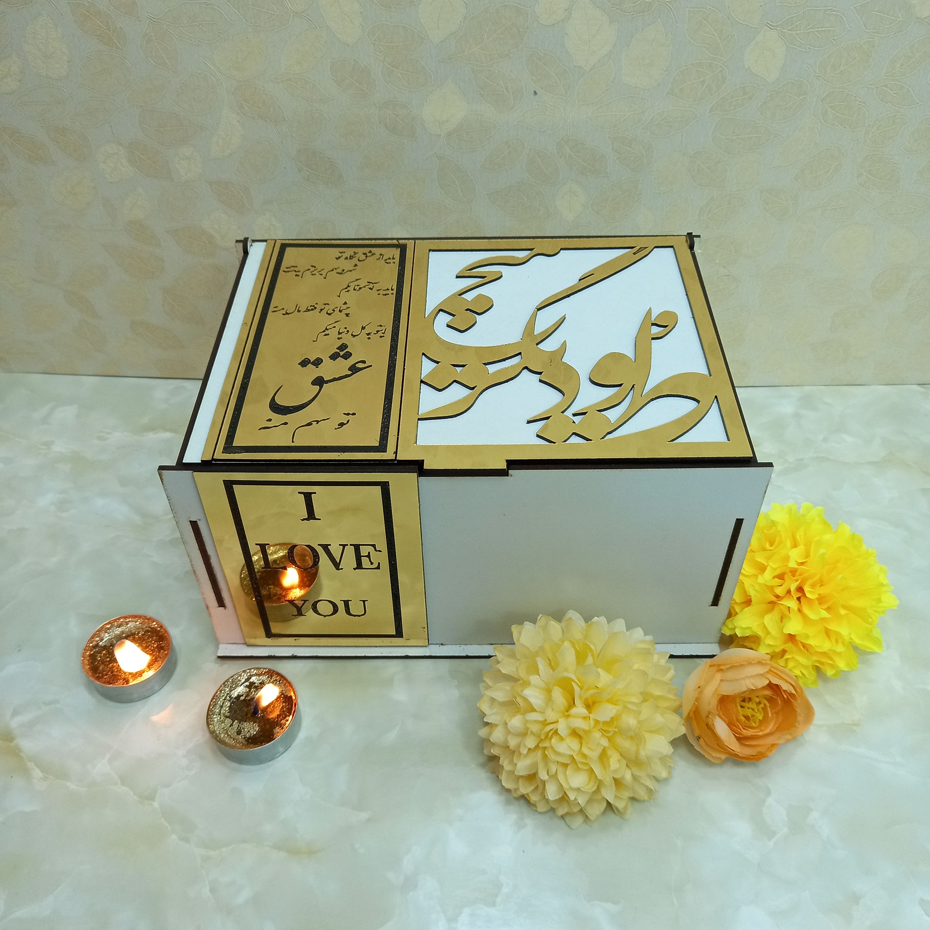 جعبه کادو هدیه باکس گل با امکان نوشتن متن اختصاصی کد2190