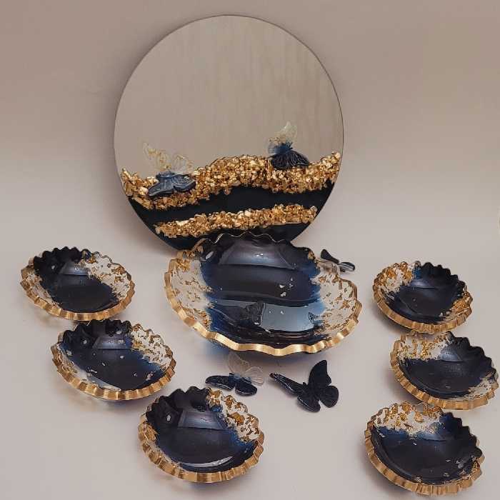 هفت سین رزینی6پیاله قطر 13 سانت به همراه اینه قطر 20 سانت و کاسه قطر 20 سانت