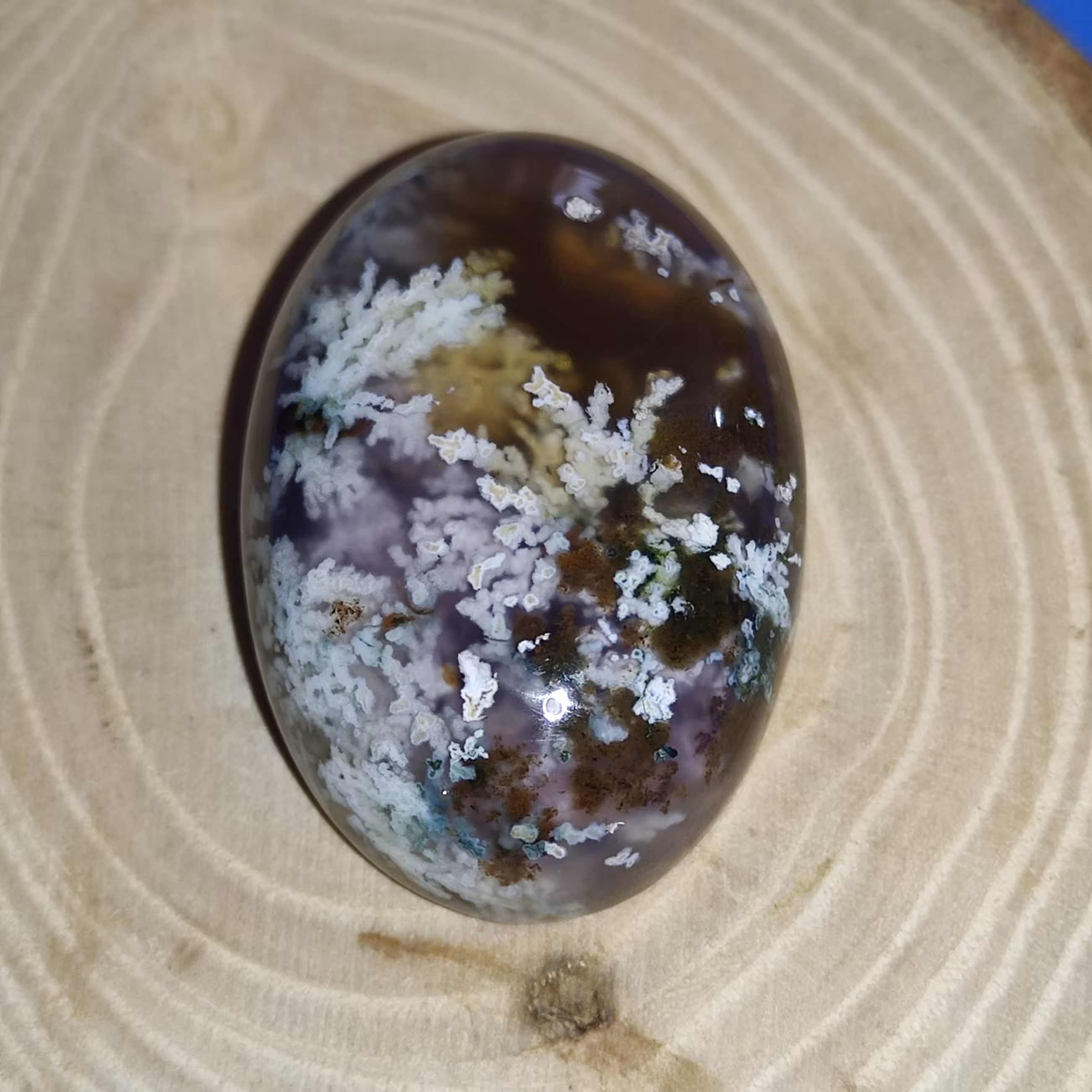 نگین زیبا و خاص عقیق شجر بهاره 