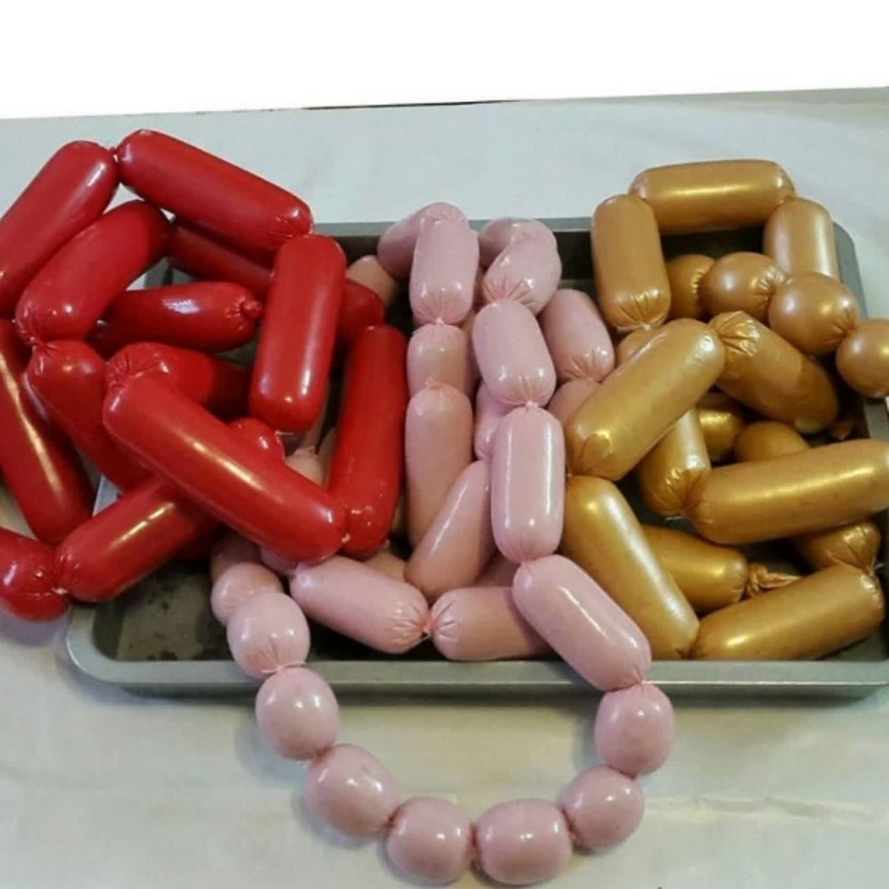 سوسیس بوقلمون خانگی