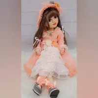 عروسک سه بعدی پارچه ای کاملا دستساز زیرسازی و سه بعدی شده با الیاف قد 55 سانتی