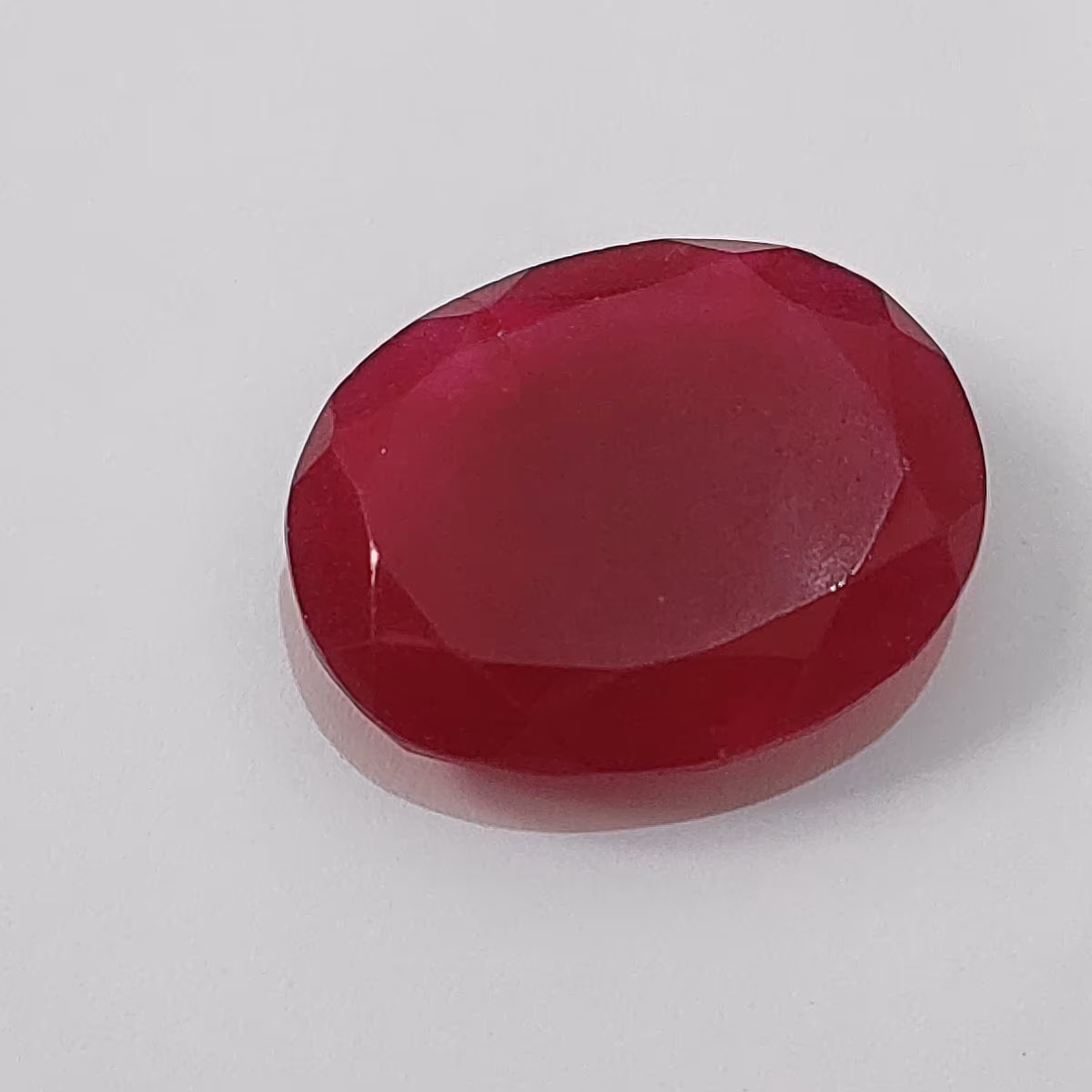 یاقوت سرخ  تراش جواهری درشت اصیل معدنی 33 قیراطی 20در25