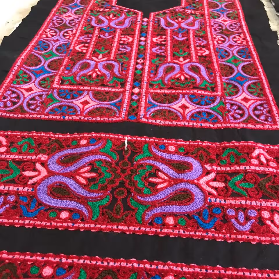 پنل 6 تیکه سنتی بلوچی دوزی برجسته  نخ کاموا اعلأ -23