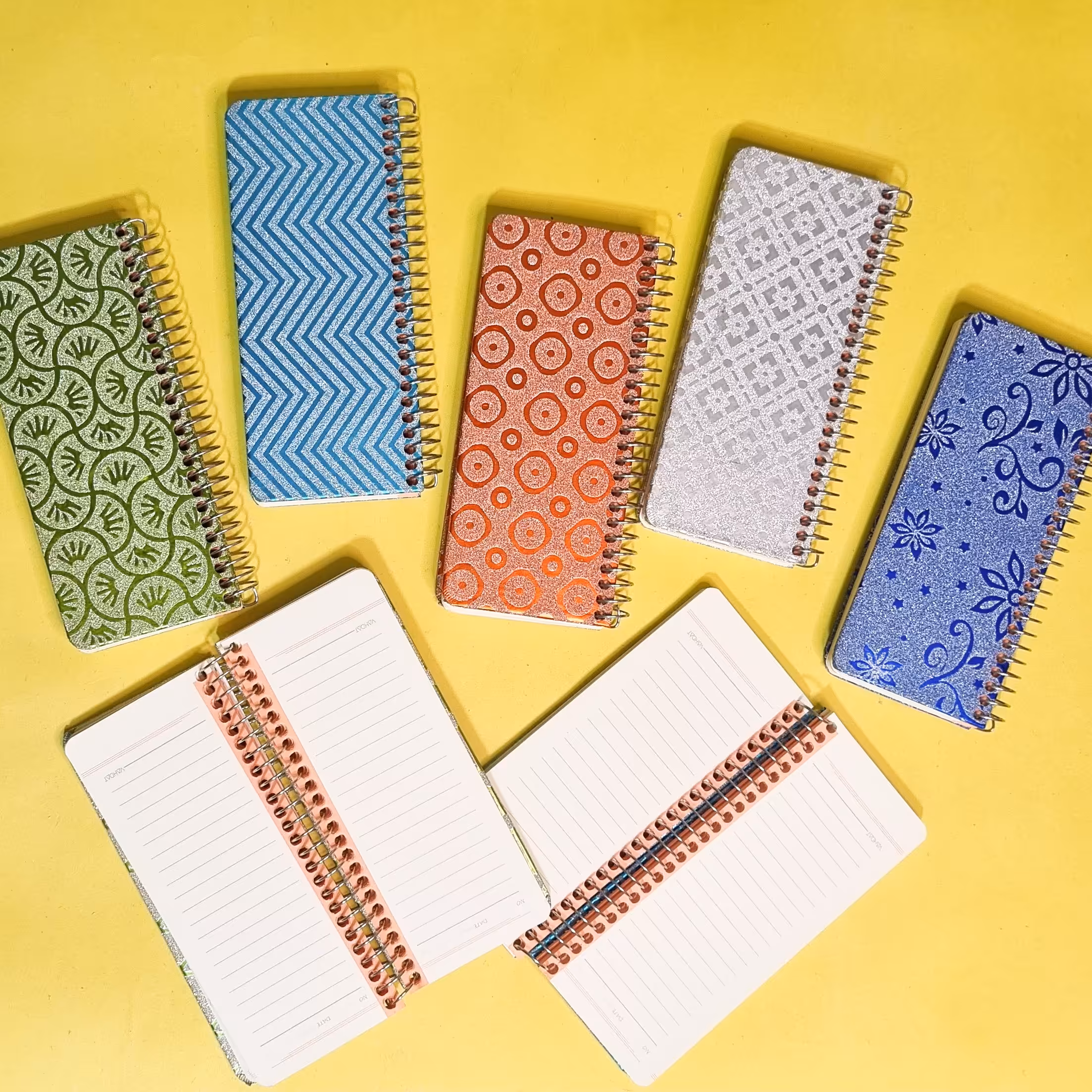 دفترچه یادداشت پالتویی