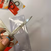 قیچی ابرو اف اند ال مدل تیتانیوم