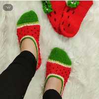 پاپوش های یلدایی توسایزهای مختلف بچه گانه و بزرگسال