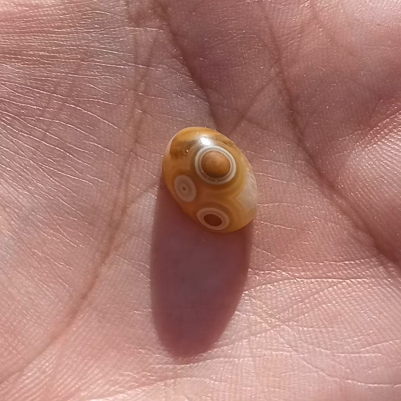 سنگ باباقوری سه چشم طبیعی اصل درجه یک زیبا
. .