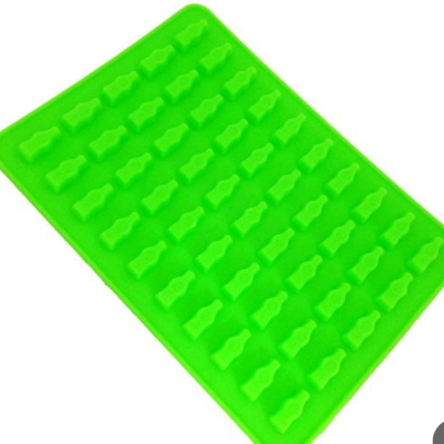 قالب پاستیل و شکلات نوشابه ارتفاع نوشابه ها حدود 1ونیم سانت  و اندازه قالب 18 در 13