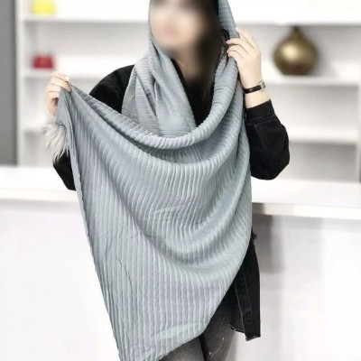 شال موهرضخیم پوم دار