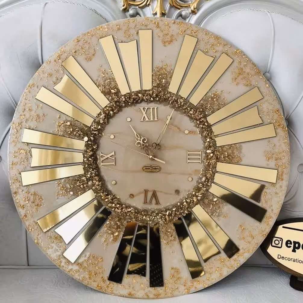 ساعت دیواری خاص