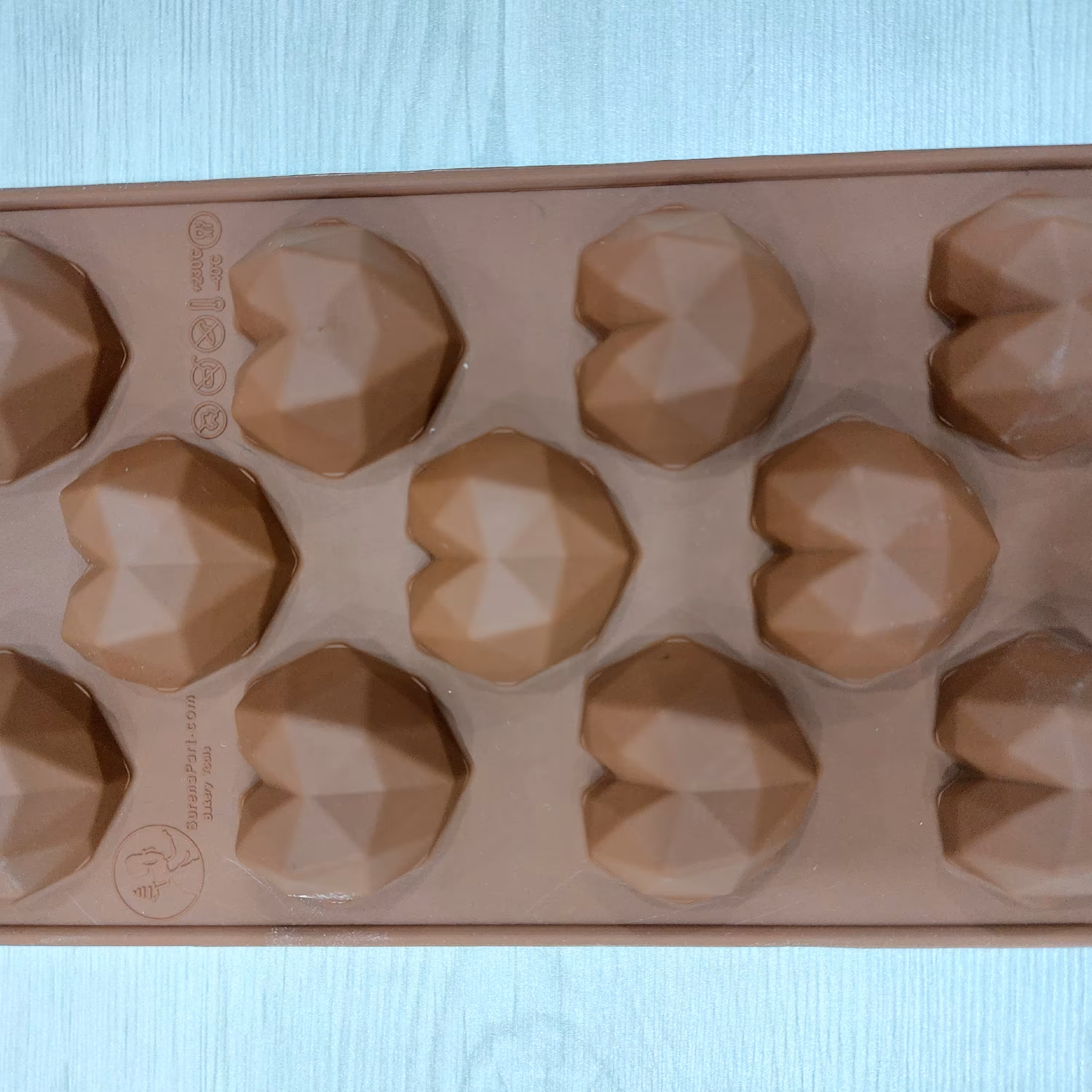 قالب شکلات سیلیکونی قلب سورپرایز