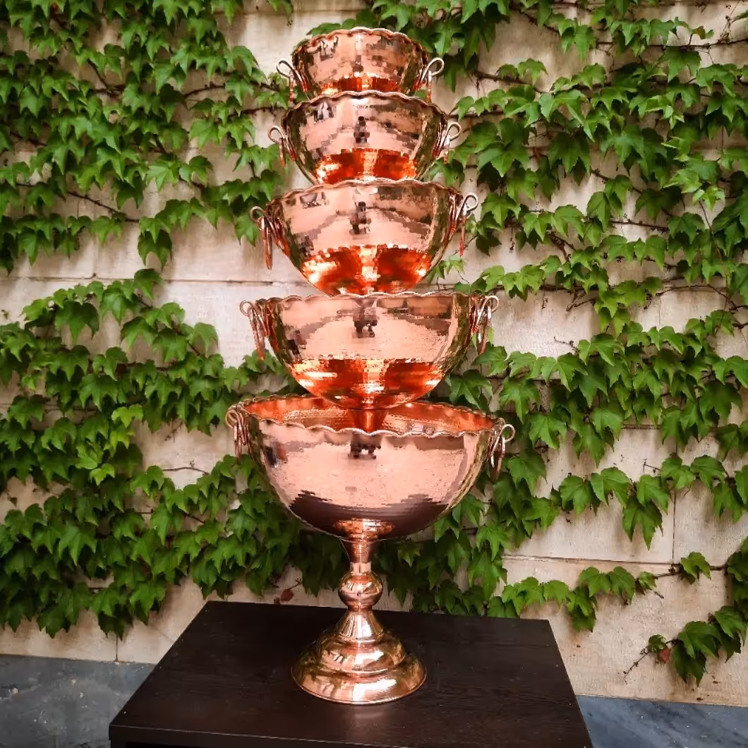 سرویس 5 تیکه پذیرایی مسی چکش خورده تک پایه داخل قرمز 