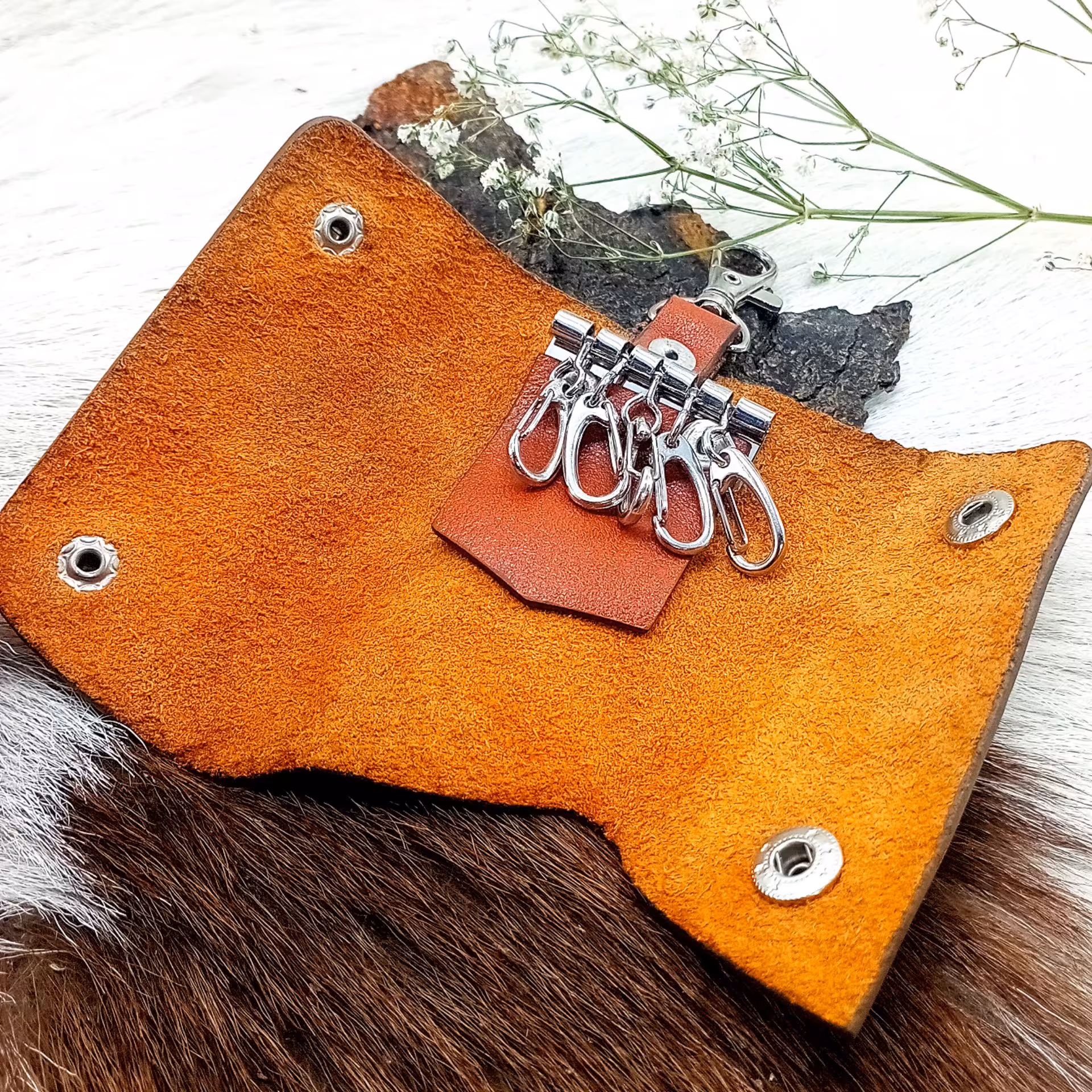 جاسوییچی چرم  غلافی  ارسال رایگان