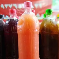 آبمیوه طبیعی هلو و زردآلو