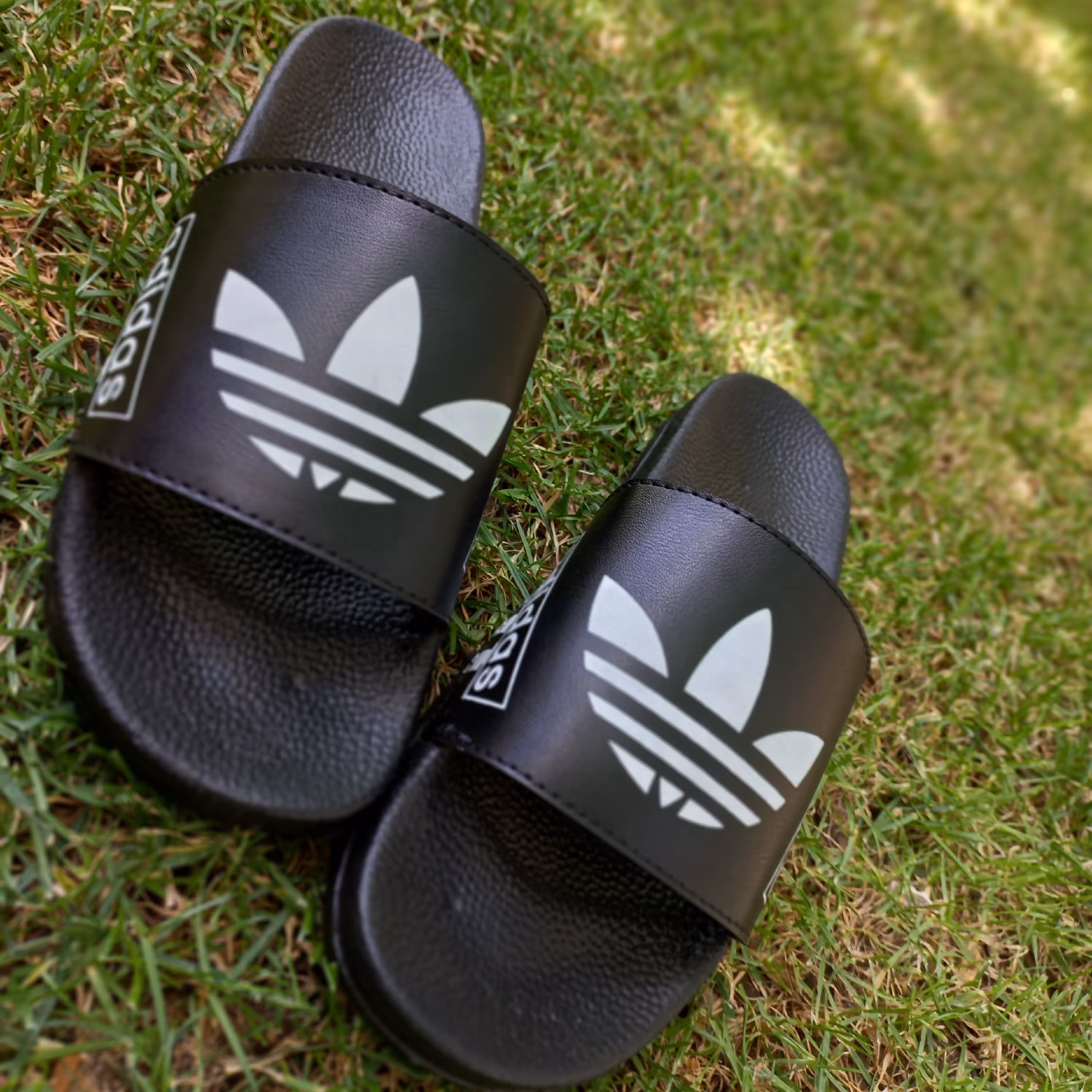 دمپایی اسپرت آدیداس