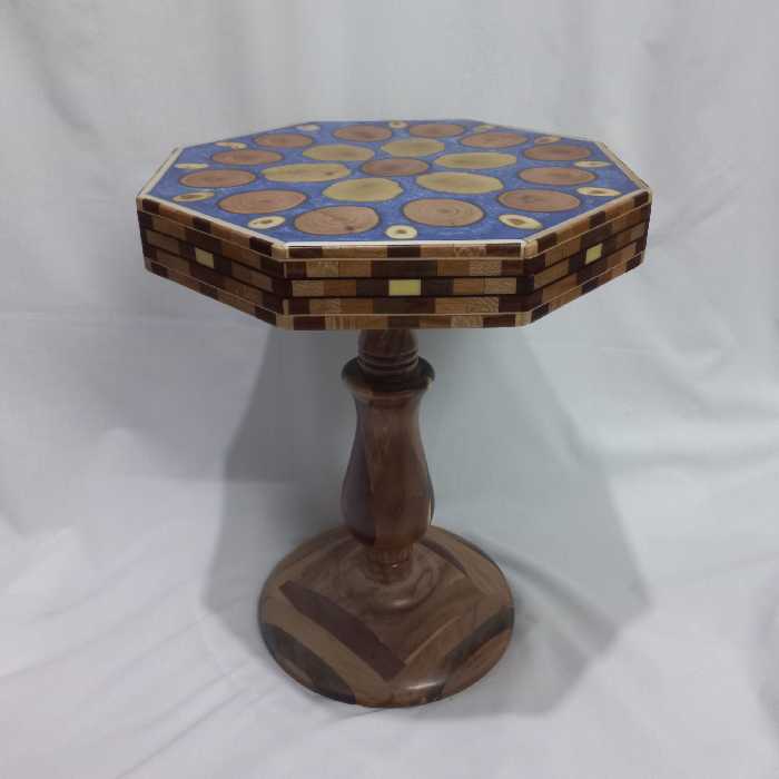 گل میز 8 ضلعی رو پلی استر آبی