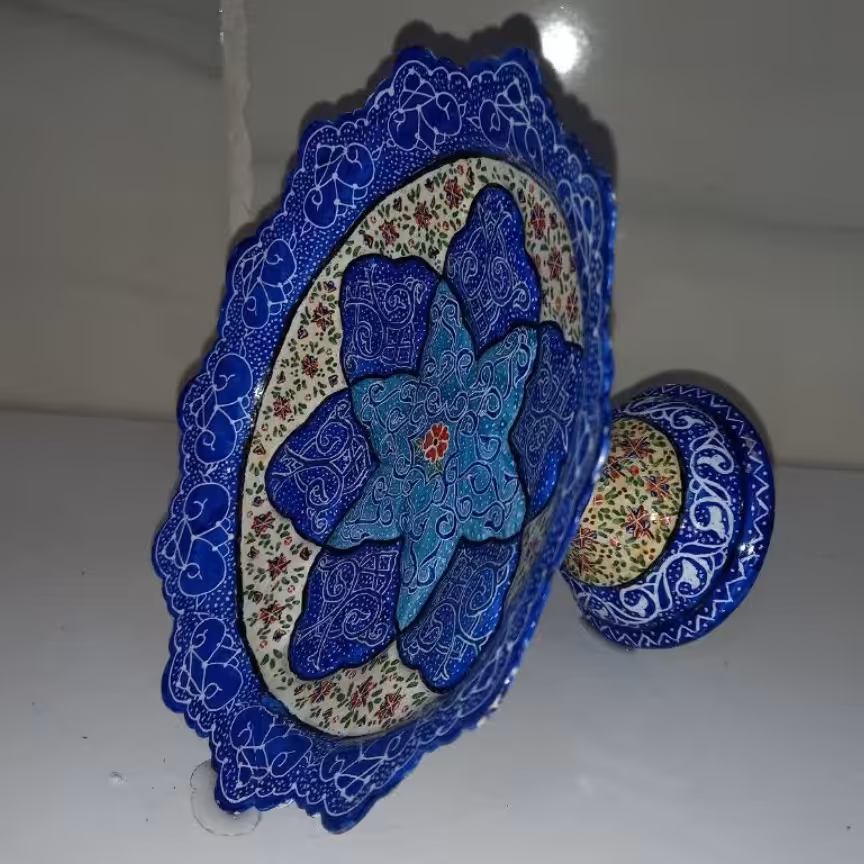 شیرینی خوری میناکاری در اندازه  16 سانتی متری تماما کار دست و کاری فاخر و قیمتی