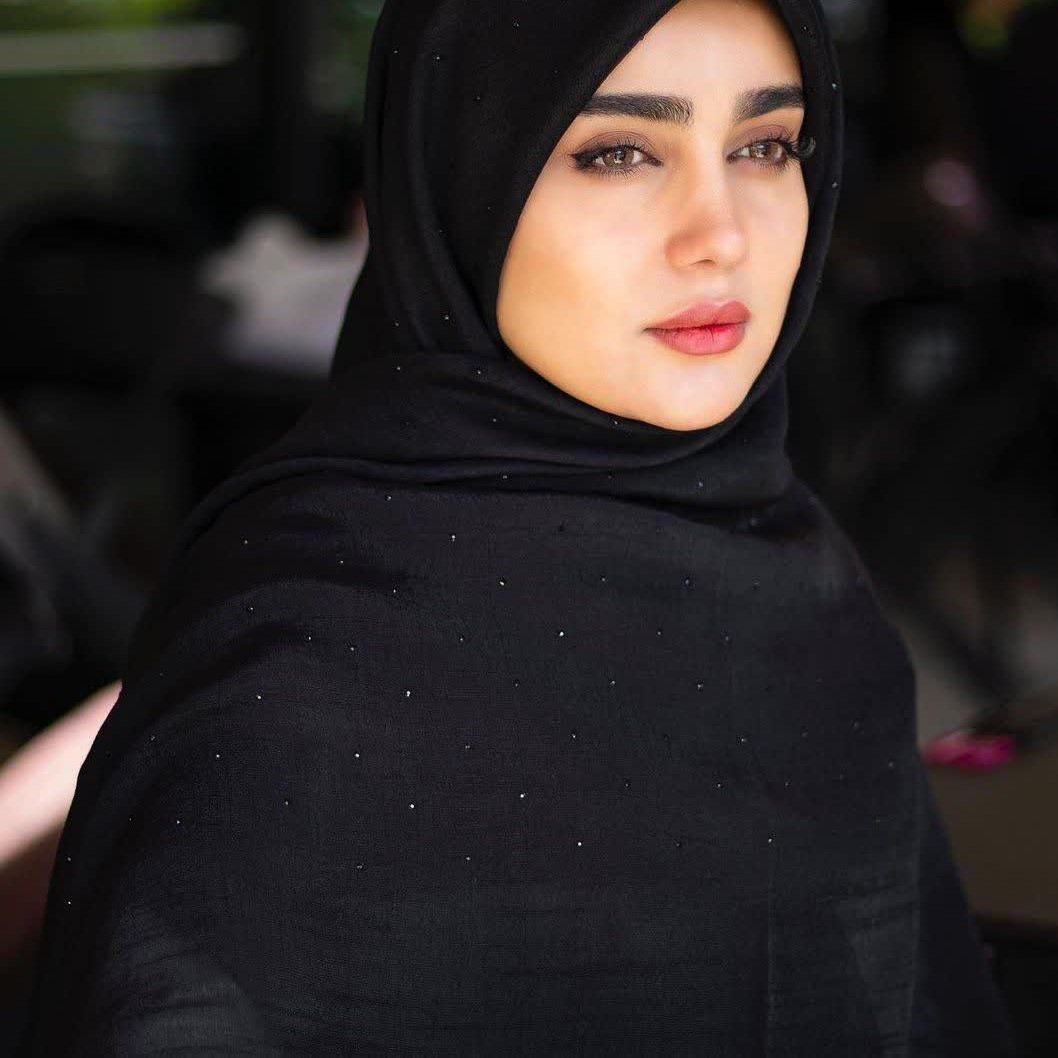 روسری کرپ حریر نگین دار نگین نقره ای