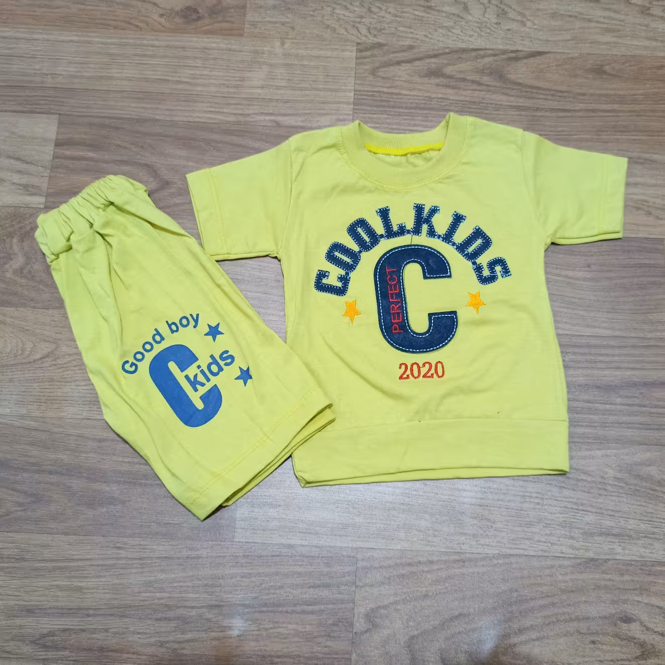 بلوز و شلوارک پسرانه پنبه ای سایز بندی 35_50 کد 1059c مناسب برای 2_8 سال