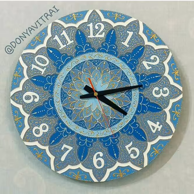 ساعت دیواری ویترای نقطه کوبی طرح ترنم