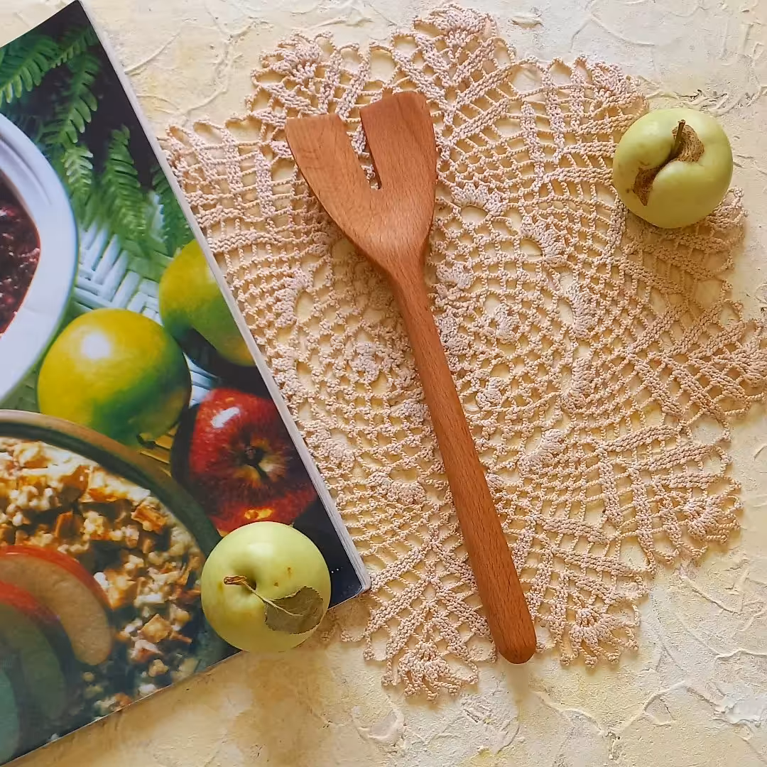  کفگیر چوبی دستساز بارلی مناسب جهیزیه عروس چوب راش 25 سانتی کد bar0070