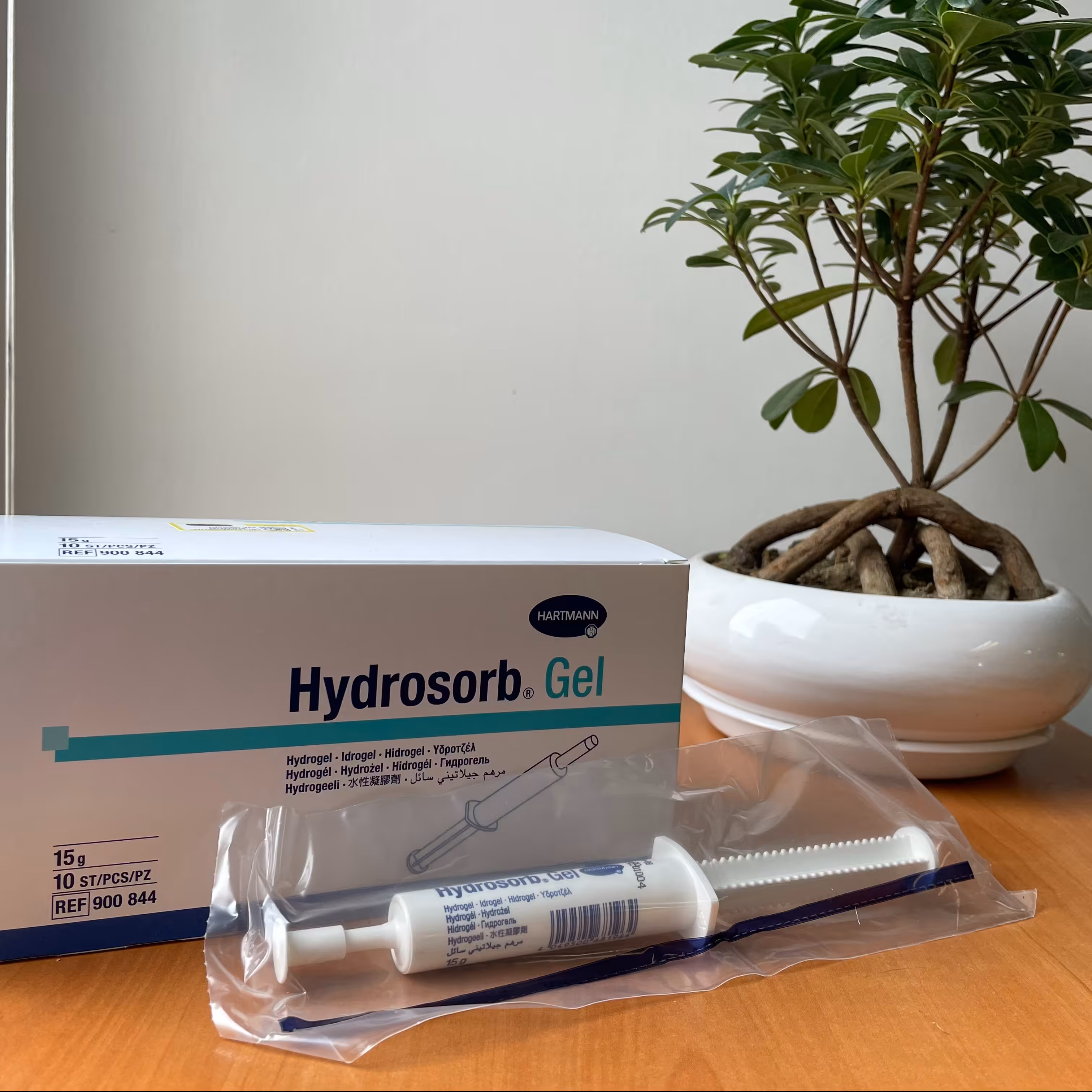 ژل دبرید هیدروزورب  برند هارتمن مخصوص زخم