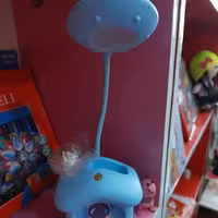 چراغ مطالعه  و جامدادی رومیزی